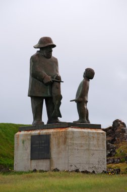 İzlanda: Joklarar heykel, buzul insanlar Ragnar Kjartansson Hellissandur köy içinde sanatçının 1974 heykel