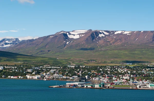 Iceland: view of the fjord and the city of of Akureyri — Stock Photo, Image