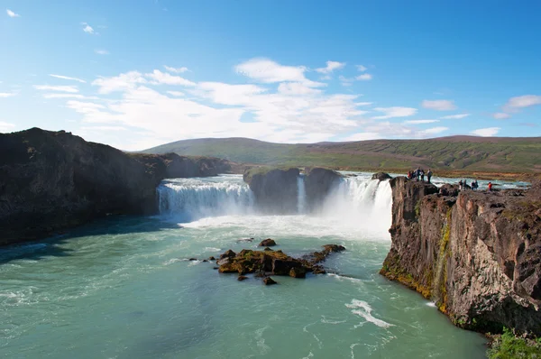 Islandia: panoramiczny widok wodospad Godafoss w letni dzień — Zdjęcie stockowe