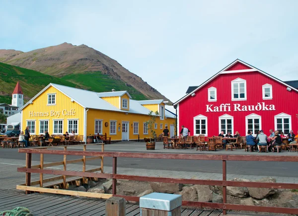 İzlanda: Hannes Boy Cafe ve Siglufjordur Kaffi Raudka 