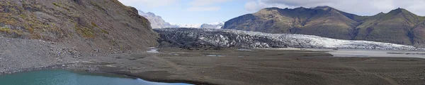 Izland, Európa: légifelvétel a Skaftafellsjokull, a Skaftafell gleccser, a gleccser nyelvét spurting le Vatnajokull, a legnagyobb jégsapka Izland belül természetvédelmi terület Oraefi, a Vatnajokull Nemzeti Park — Stock Fotó