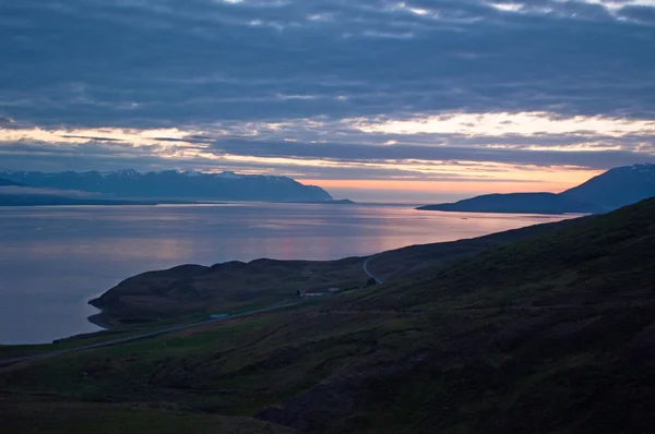 İzlanda: görünüm gün batımında Myvatn Gölü — Stok fotoğraf