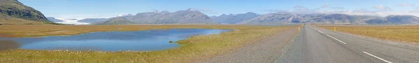 İzlanda, Avrupa: Skaftafellsjokull manzaralı Hofn yolu, Skaftafell Buzulu, Vatnajokull kapalı bir buzul dili, İzlanda'nın en büyük buz örtüsü, Oraefi bir doğa rezerv içinde, Vatnajokull Milli Parkı — Stok fotoğraf
