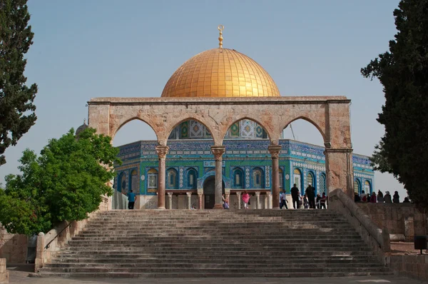 Israele: veduta della Cupola della Roccia sul Monte del Tempio nella Città Vecchia di Gerusalemme — Foto Stock