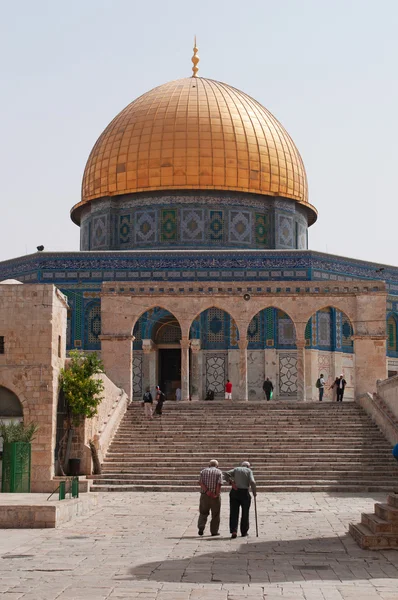 Israele: veduta della Cupola della Roccia sul Monte del Tempio nella Città Vecchia di Gerusalemme — Foto Stock