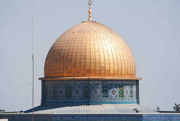 Jerusalem: view of the Dome of the Rock, the Islamic shrine — Stock Photo, Image