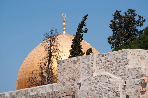 Jerusalén: detalles de la Cúpula de la Roca, el santuario islámico — Foto de Stock