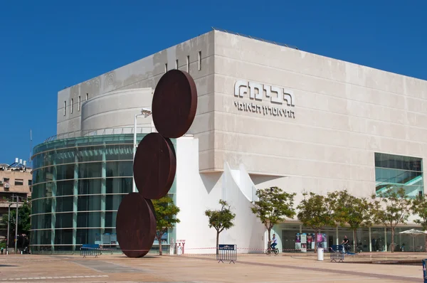Tel Aviv, Izrael, Közel-Kelet: Nézd a Habima Színház, a Habima tértől, a Nemzeti Színház Izrael és az első héber nyelv színházak, a világ egyik — Stock Fotó