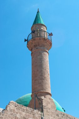 İsrail, Ortadoğu: Haçlılar Kalesi Acre, eski şehir surlarının içinde beyaz cami olarak bilinen al Jazzar Camii, görünümünü