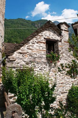 İsviçre: Lavertezzo eski köy görünümü 