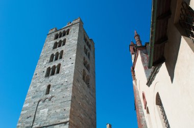 Aosta, İtalya: Aziz Peter ve Orso kilisesinin çan kulesi 