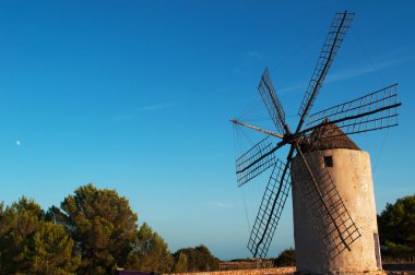 Formentera, Balear Adaları, İspanya: Moli Vell de La Mola batımında, 1778 yılında, en iyi inşa edilmiş eski bir yel değirmeni Adası korunmuş.