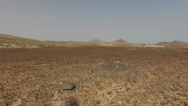 Vista panorámica, colina, desierto, Parque Hollandes, Fuerteventura. Islas Canarias — Vídeos de Stock