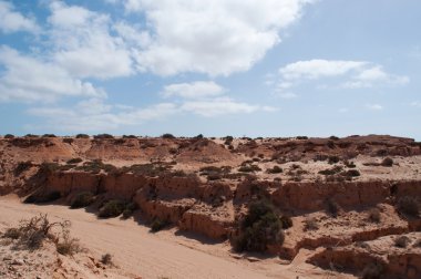 Fuerteventura, Kanarya Adaları, İspanya: havadan görünümü Barranco de Los Encantados (Kanyonu mutlu olanlar), ayrıca denilen Barranco de los Enamorados (Kanyon aşıkların), adanın kuzeybatısındaki küçük bir kanyonda