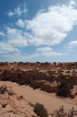 Fuerteventura, Kanarya Adaları, İspanya: havadan görünümü Barranco de Los Encantados (Kanyonu mutlu olanlar), ayrıca denilen Barranco de los Enamorados (Kanyon aşıkların), adanın kuzeybatısındaki küçük bir kanyonda