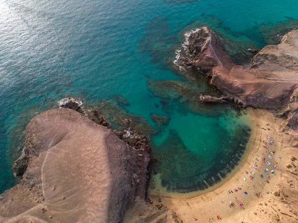 Flygfoto Över Ojämna Stränderna Och Stränderna Lanzarote Spanien Kanarieöarna Vägar — Stockfoto