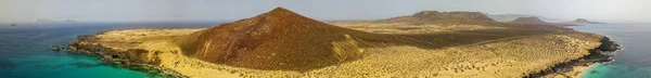 Vue Aérienne Playa Las Conchas Montagne Bermeja Île Graciosa Lanzarote — Photo