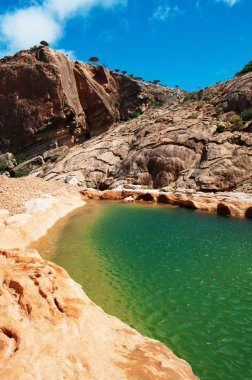 Sokotra, Yemen, Orta Doğu: wadi, dağ Gölü, Dragon kan merkezinde nefes kesen manzarası Homhil Yaylası Sokotra Adası üzerinde UNESCO Dünya Miras Listesi için onun biodi 2008 yılından bu yana korumalı alanı içinde orman ağaçları