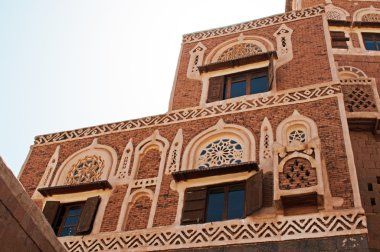Yemen, Orta Doğu: Dar al-Hacer (Stone House), ünlü Rock Sarayı Wadi Dhahr Valley, bir yaz inşa edilmiş bir kaya üzerine bir kraliyet saray ayrıntılarını Sana'a, en ikonik Yemen binalardan biri başkent geri çekilmek 