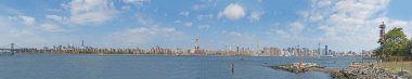 New York City, Amerika Birleşik Devletleri, ABD: Brooklyn'li görülen şehir siluetinin panoramik görünümü