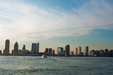 New York: Hudson Nehri ve New Jersey New York'tan görülen manzarası