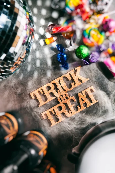 Halloween: Dolcetto o scherzetto per il divertimento della festa di festa Fotografia Stock