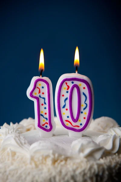 Kuchen: Geburtstagstorte mit Kerzen zum 10. Geburtstag Stockfoto