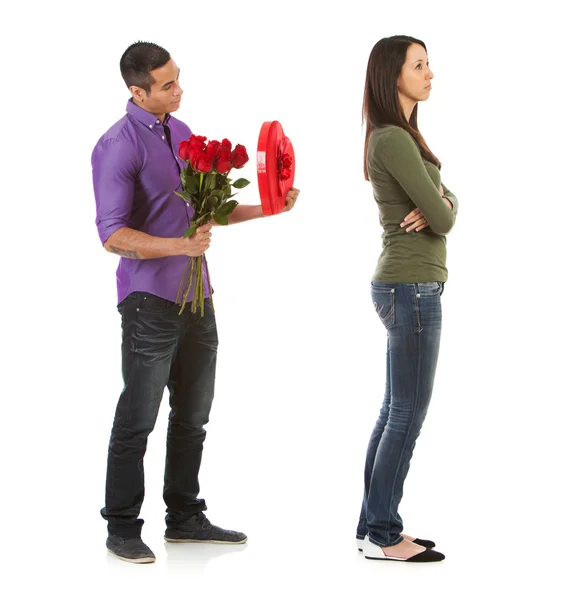 Valentine: Kobieta ignorując człowiek romantyczne upominki — Zdjęcie stockowe