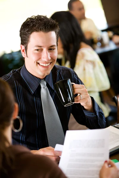 Caffè: facendo il lavoro sopra caffè — Foto Stock