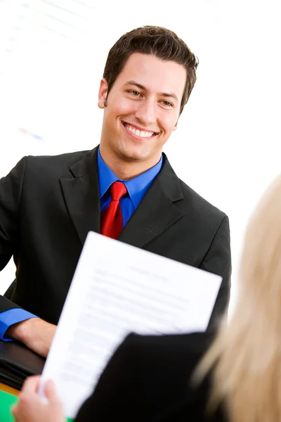 Bedrijf: Man op een sollicitatiegesprek — Stockfoto