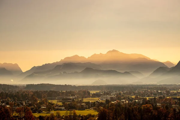 Bergsiluett Österrike Hösten — Stockfoto