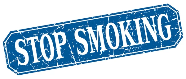 分離された青い正方形ヴィンテージ グランジ記号の喫煙を停止します。 — ストックベクタ