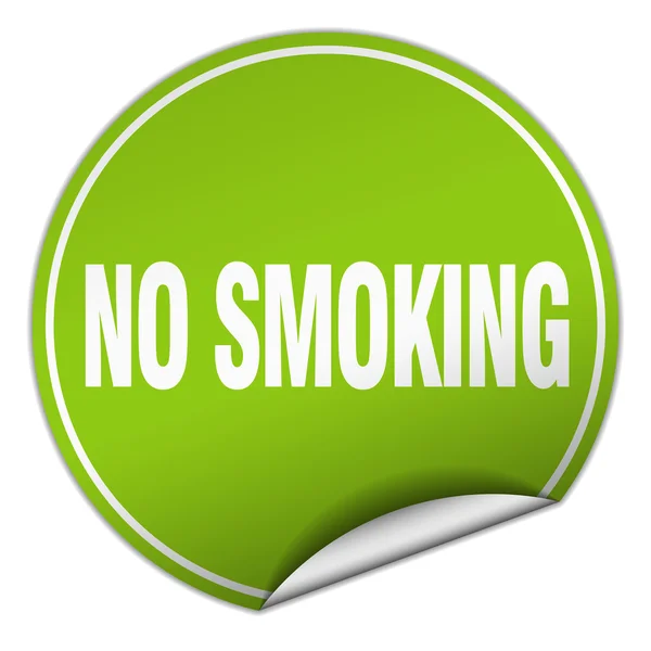 丸い緑のシールを白で隔離禁煙 — ストックベクタ