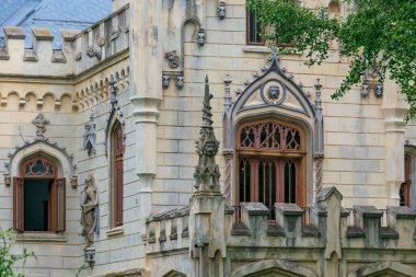 Romanya 'nın Miclauseni kentinden Sturdza Kalesi' nin cephesi