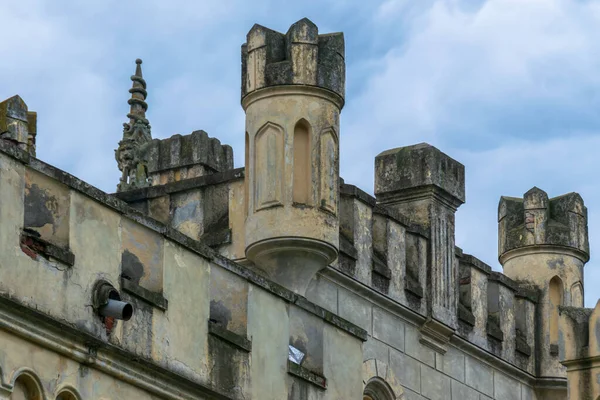 Las Torres Del Castillo Sturdza Miclauseni Rumania — Foto de Stock