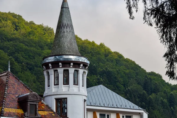 Stary Stylowy Dom Położony Przy Głównej Ulicy Synaj Rumunia — Zdjęcie stockowe