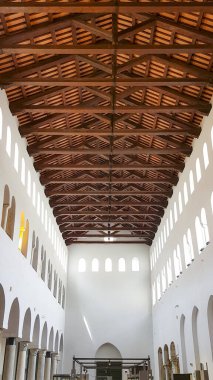 St. Andrew Katedrali 'nin kirişli tavan yapısı, Amalfi Sahili, İtalya