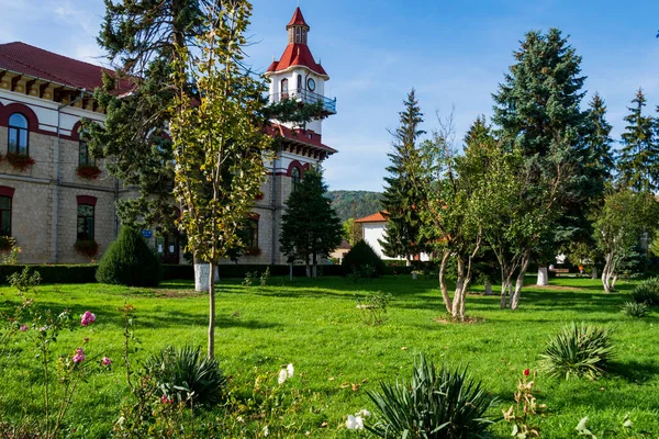 Targu Ocna Bacau Romanya Belediye Binası — Stok fotoğraf