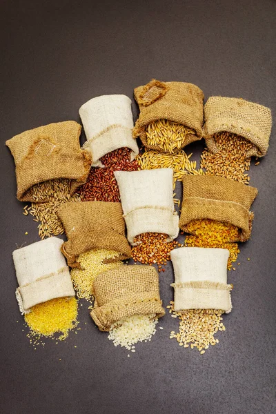 Variedad Variada Cereales Sacos Hechos Mano Mezcla Ingredientes Indispensables Para —  Fotos de Stock