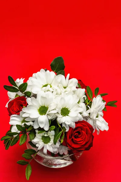 Buquê Flores Frescas Vaso Vidro Dia Dos Namorados Conceito Casamento — Fotografia de Stock