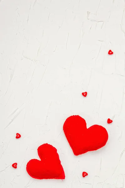 Ημέρα Του Αγίου Βαλεντίνου Έννοια Κόκκινες Καρδιές Μαλακή Τσόχα Καρδιές — Φωτογραφία Αρχείου
