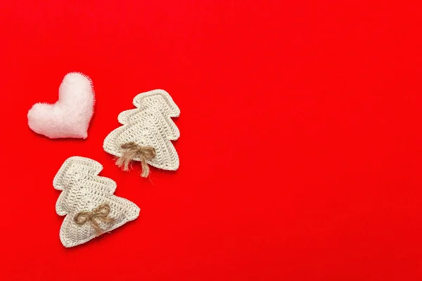 Conceito Dia Dos Namorados Com Coração Feltro Rosado Abetos Crochê — Fotografia de Stock