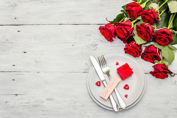 Romantyczny Stół Koncepcja Miłości Walentynki Lub Dzień Matki Sztućce Ślubne — Zdjęcie stockowe