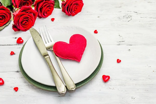 Romantyczny Stół Koncepcja Miłości Walentynki Lub Dzień Matki Sztućce Ślubne — Zdjęcie stockowe