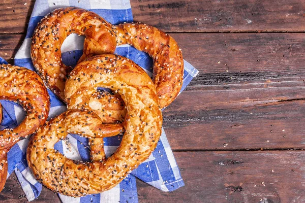 Koncepcja Oktoberfest Precle Tradycyjnej Serwetce Modne Twarde Światło Ciemny Cień — Zdjęcie stockowe