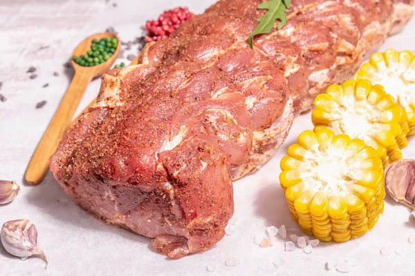 Trozo Lomo Cerdo Crudo Carne Fresca Marinada Atada Con Cordel —  Fotos de Stock