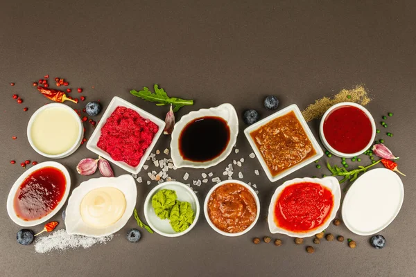 Conjunto Diferentes Salsas Ketchup Mayonesa Barbacoa Soja Chutney Wasabi Adjika — Foto de Stock