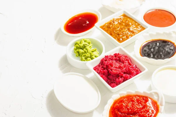 Conjunto Diferentes Salsas Ketchup Mayonesa Barbacoa Soja Chutney Wasabi Adjika — Foto de Stock