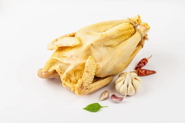 Pollo Corral Crianza Libre Entero Aislado Sobre Fondo Blanco Alimentos —  Fotos de Stock