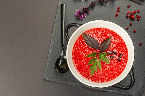 가스파초 Watermelon Gazpacho 스페인의 여름찬 수프이다 야채와 콘크리트의 — 스톡 사진